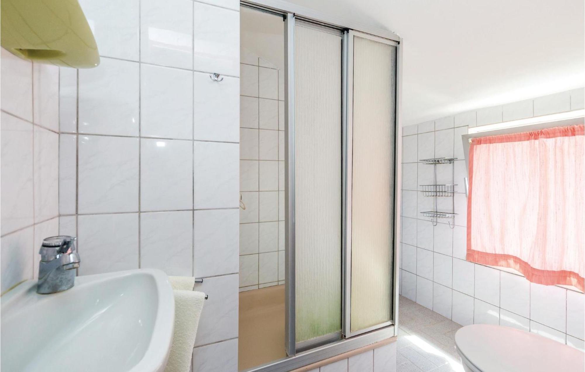 Lovely Apartment In Kampor With Kitchen Esterno foto